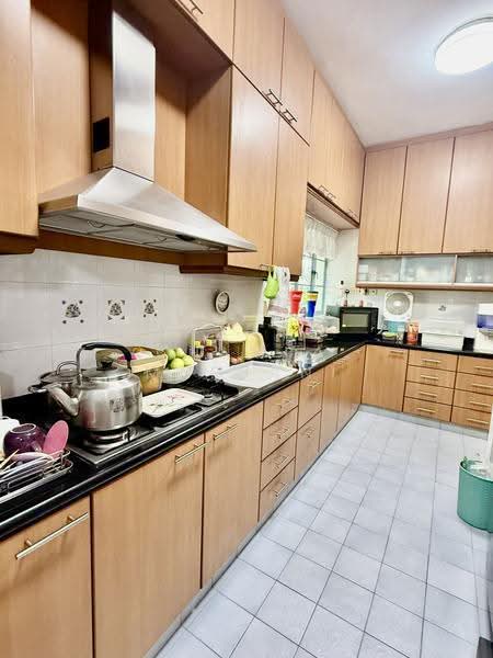 Fernwood Terrace, 26 Fernwood Terrace, East Coast / Marine Parade, 5 Bedrooms, 3,400 sqft, Terraced House For Sale, by Champa Murjani, 500277964 - Kitchen - PropertyGuru.com.sg