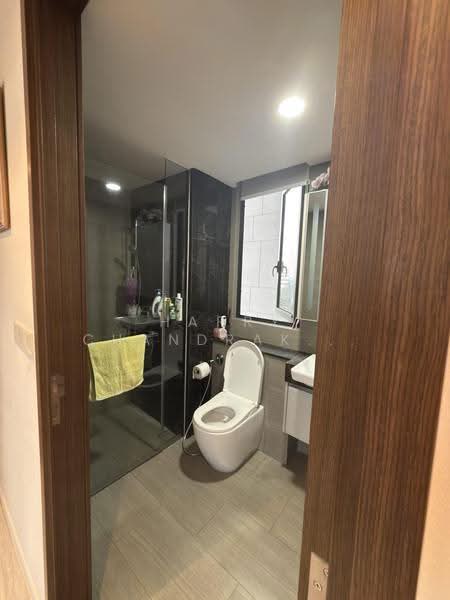 Parc Esta, 902 Sims Avenue, Eunos / Geylang / Paya Lebar, 3 Bedrooms, 958 sqft, Condominium For Rent, by Harry Chandrakant, 500277967 - Bathroom - PropertyGuru.com.sg