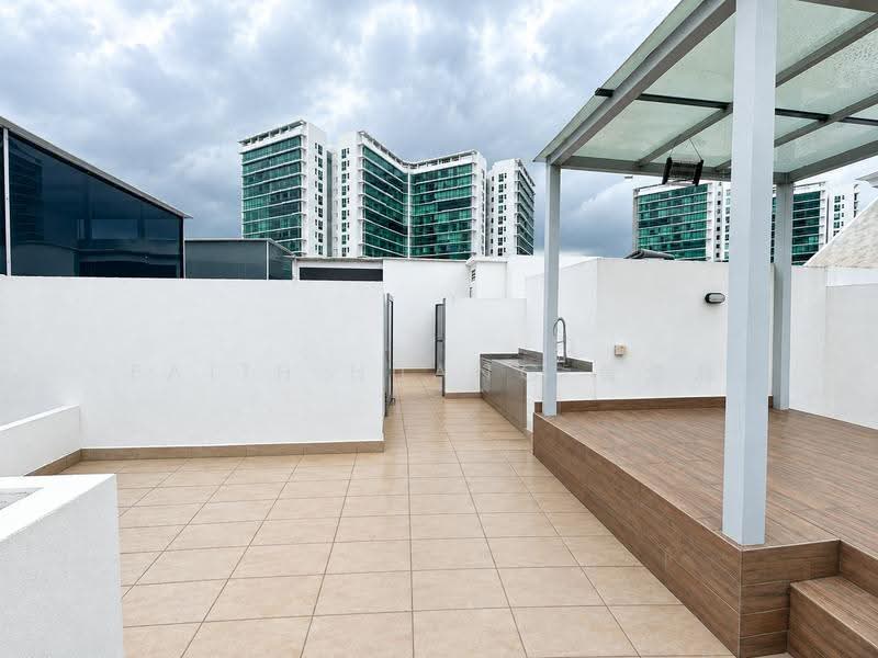 Natura @ Hillview, 18 Hillview Terrace, Dairy Farm / Bukit Panjang / Choa Chu Kang, 2 Bedrooms, 1,044 sqft, Condominium For Sale, by Faith Huang 黄愛雁, 500277978 - Exterior - PropertyGuru.com.sg