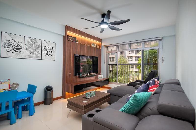 222B Bedok North Drive, 222B Bedok North Drive, Bedok / Upper East Coast, 3 Bedrooms, 990 sqft, HDB Flat For Sale, by Shafik Yusope, 500277995 - Living Room - PropertyGuru.com.sg