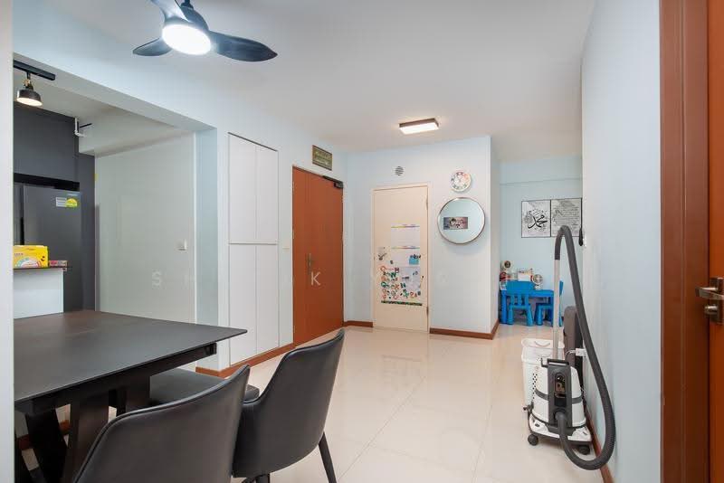 222B Bedok North Drive, 222B Bedok North Drive, Bedok / Upper East Coast, 3 Bedrooms, 990 sqft, HDB Flat For Sale, by Shafik Yusope, 500277995 - Dining Room - PropertyGuru.com.sg