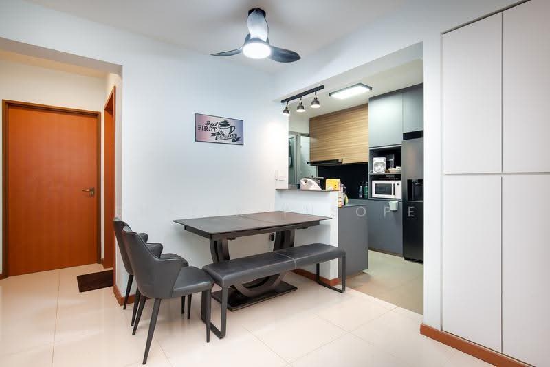 222B Bedok North Drive, 222B Bedok North Drive, Bedok / Upper East Coast, 3 Bedrooms, 990 sqft, HDB Flat For Sale, by Shafik Yusope, 500277995 - Dining Room - PropertyGuru.com.sg