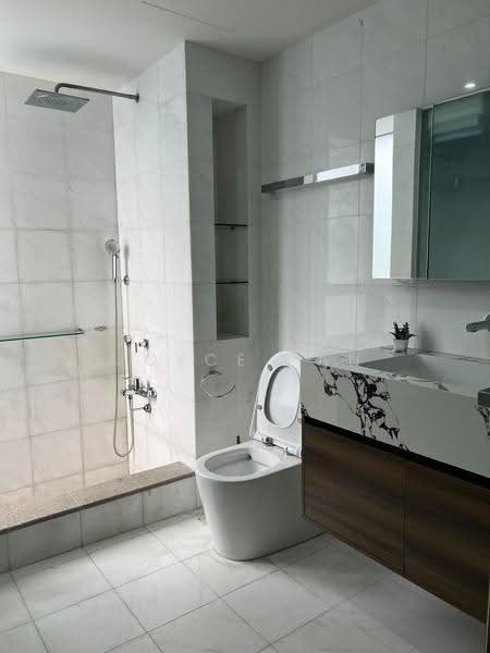 The Lakeshore, 31 Jurong West Street 41, Boon Lay / Jurong / Tuas, Room Rental, 220 sqft, Condominium For Rent, by Joyce Tan, 500278006 - Bathroom - PropertyGuru.com.sg