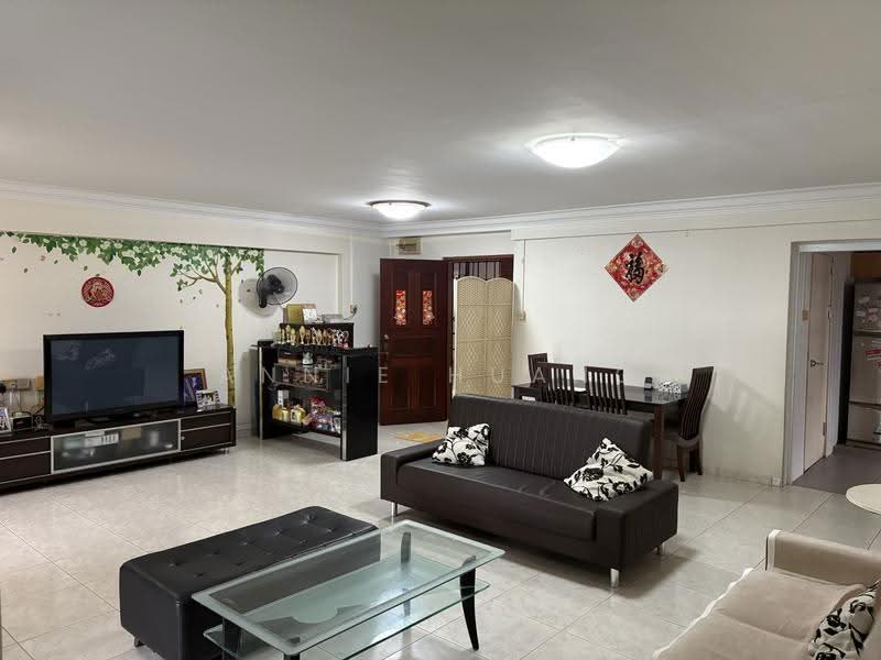 337 Sembawang Crescent, 337 Sembawang Crescent, Sembawang / Yishun, 4 Bedrooms, 1,496 sqft, HDB Flat For Sale, by Annie Huang, 500278009 - Living Room - PropertyGuru.com.sg