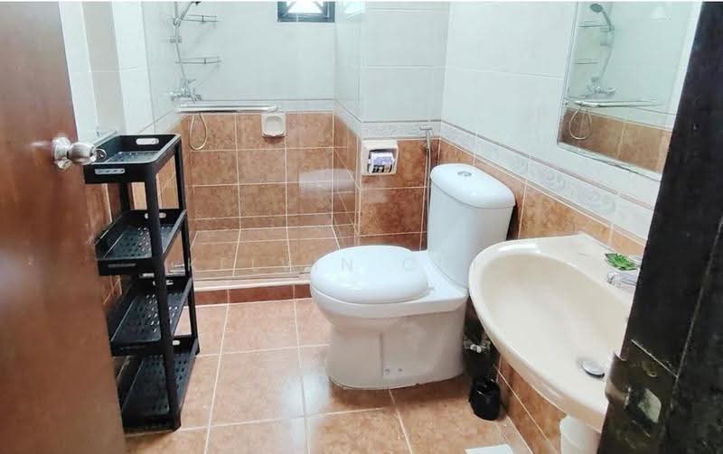 The Anchorage, 370E Alexandra Road, Alexandra / Commonwealth, Room Rental, 180 sqft, Condominium For Rent, by Kelvin Chin, 500278015 - Bathroom - PropertyGuru.com.sg