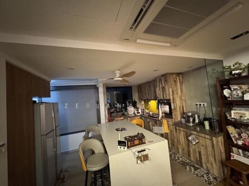 Central Green, 9 Jalan Membina, Alexandra / Commonwealth, 3 Bedrooms, 1,292 sqft, Condominium For Sale, by Zerlina Yap, 500278016 - Kitchen (night view) - PropertyGuru.com.sg