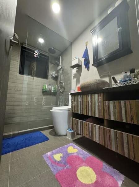 Central Green, 9 Jalan Membina, Alexandra / Commonwealth, 3 Bedrooms, 1,292 sqft, Condominium For Sale, by Zerlina Yap, 500278016 - Master Bathroom - PropertyGuru.com.sg