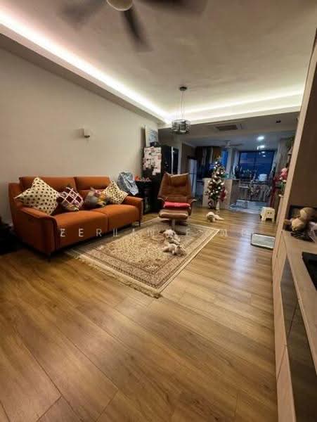 Central Green, 9 Jalan Membina, Alexandra / Commonwealth, 3 Bedrooms, 1,292 sqft, Condominium For Sale, by Zerlina Yap, 500278016 - Living Room & kitchen - PropertyGuru.com.sg
