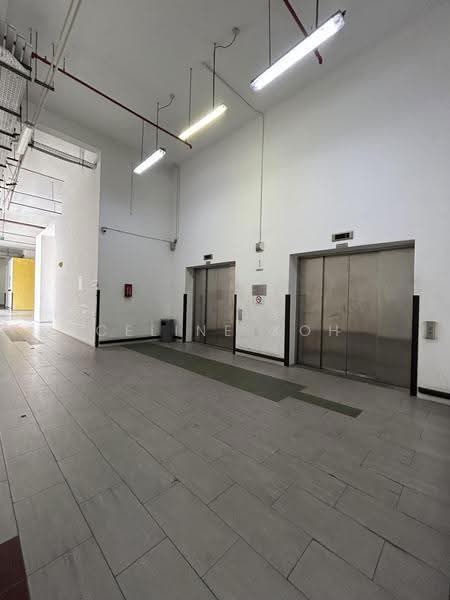 Tai Seng Industrial Estate, 1020 Tai Seng Avenue, Hougang / Punggol / Sengkang, 5,300 sqft, Factory / Workshop (B2) For Rent, by Celine Koh, 500278017 - Corridor - CommercialGuru.com.sg