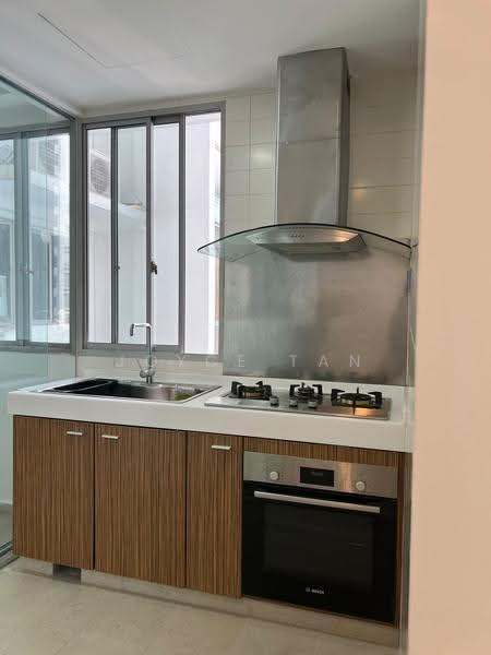 The Lakeshore, 31 Jurong West Street 41, Boon Lay / Jurong / Tuas, Room Rental, 110 sqft, Condominium For Rent, by Joyce Tan, 500278029 - Kitchen - PropertyGuru.com.sg