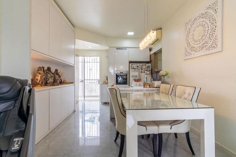 Canberra Residences, 501 Canberra Drive, Sembawang / Yishun, 3 Bedrooms, 1,938 sqft, Condominium For Sale, by Renee Yap, 500278084 - Kitchen - PropertyGuru.com.sg