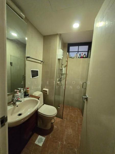 Sanctuary Green, 181 Tanjong Rhu Road, East Coast / Marine Parade, Room Rental, 98 sqft, Condominium For Rent, by Juliet Fong Lai Peng, 500278087 - Bathroom - PropertyGuru.com.sg