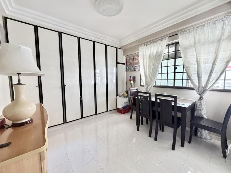 211 Pasir Ris Street 21, 211 Pasir Ris Street 21, Pasir Ris / Tampines, 3 Bedrooms, 1,377 sqft, HDB Flat For Sale, by Baven Tan, 500278088 - Dining Room - PropertyGuru.com.sg
