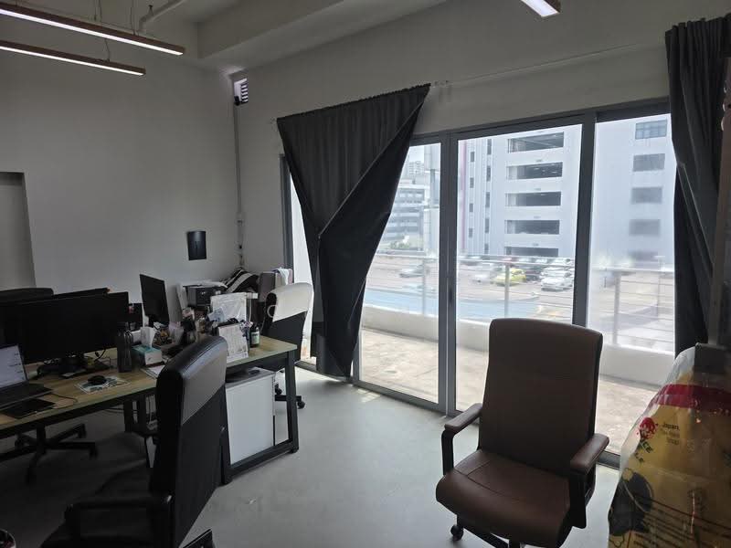 The Alexcier, 237 Alexandra Road, Alexandra / Commonwealth, 926 sqft, Light Industrial (B1) For Sale, by Joe Chin, 500278099 - Study - CommercialGuru.com.sg