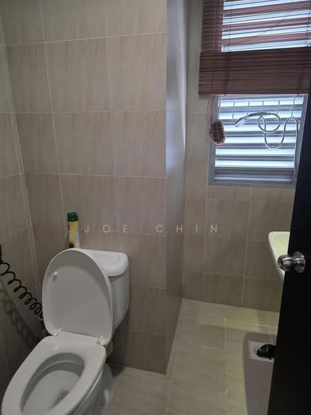 The Alexcier, 237 Alexandra Road, Alexandra / Commonwealth, 926 sqft, Light Industrial (B1) For Sale, by Joe Chin, 500278099 - Bathroom - CommercialGuru.com.sg