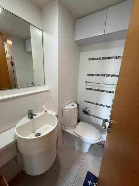 The Quartz, 51 Compassvale Bow, Hougang / Punggol / Sengkang, 3 Bedrooms, 1,163 sqft, Condominium For Rent, by SQ Yeo, 500278113 - Bathroom - PropertyGuru.com.sg