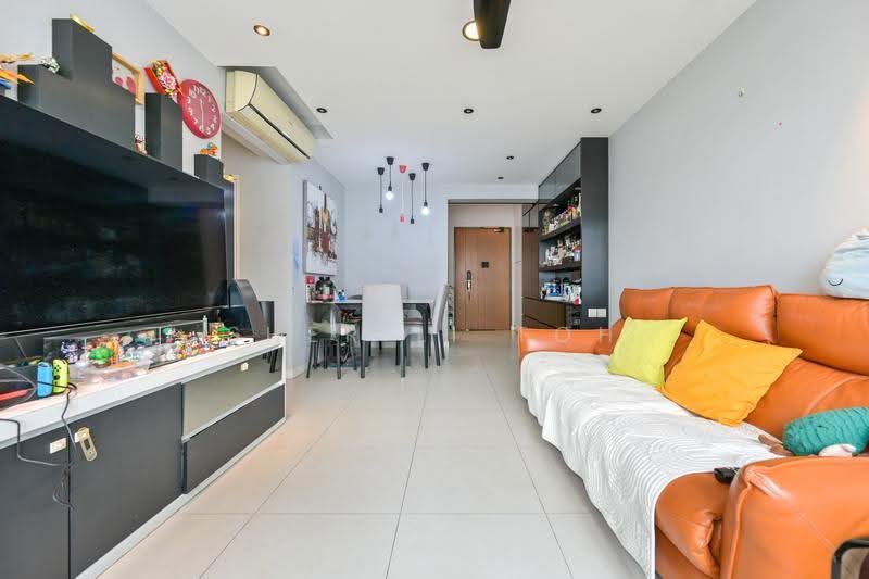 453C Fernvale Road, 453C Fernvale Road, Seletar / Yio Chu Kang, 3 Bedrooms, 990 sqft, HDB Flat For Sale, by Sher Li Toh, 500278128 - Living Room - PropertyGuru.com.sg