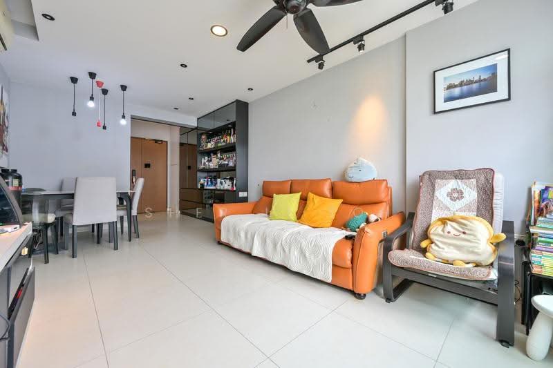453C Fernvale Road, 453C Fernvale Road, Seletar / Yio Chu Kang, 3 Bedrooms, 990 sqft, HDB Flat For Sale, by Sher Li Toh, 500278128 - Living Room - PropertyGuru.com.sg