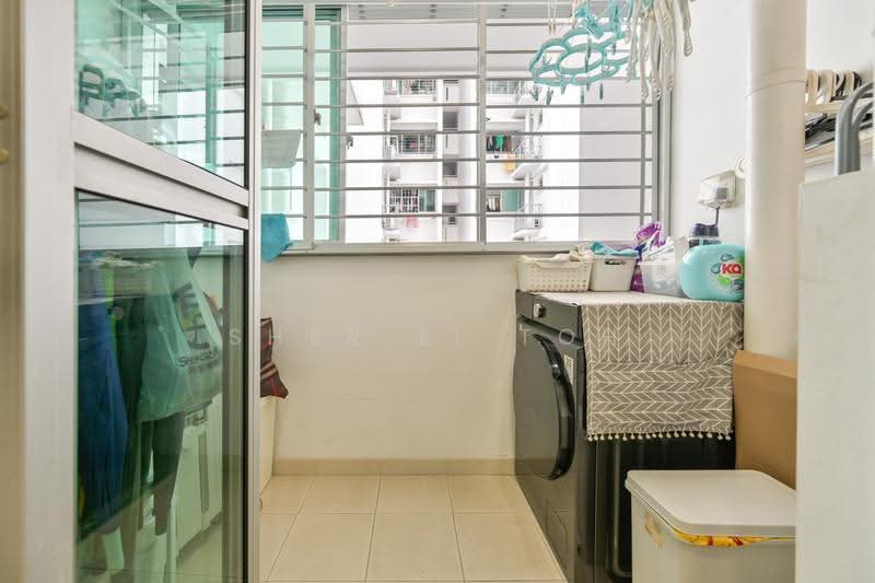 453C Fernvale Road, 453C Fernvale Road, Seletar / Yio Chu Kang, 3 Bedrooms, 990 sqft, HDB Flat For Sale, by Sher Li Toh, 500278128 - Balcony - PropertyGuru.com.sg