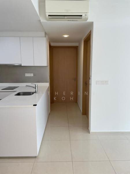 Ripple Bay, 8 Pasir Ris Link, Pasir Ris / Tampines, 2 Bedrooms, 786 sqft, Condominium For Sale, by Catherine Koh, 500278157 - Kitchen - PropertyGuru.com.sg