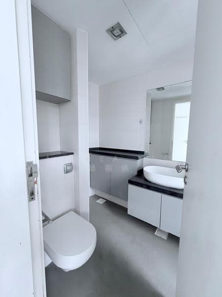 The Belvedere, 53 Meyer Road, East Coast / Marine Parade, 2 Bedrooms, 1,012 sqft, Condominium For Sale, by Anthea Yeo 杨丽娇, 500278172 - Bathroom - PropertyGuru.com.sg