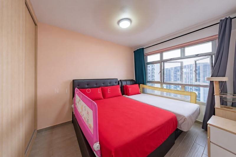875B Tampines Street 86, 875B Tampines Street 86, Pasir Ris / Tampines, 3 Bedrooms, 1,001 sqft, HDB Flat For Sale, by Nicolette Ho, 500278175 - Bedroom - PropertyGuru.com.sg