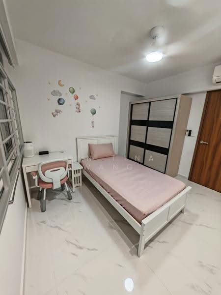 432A Bukit Batok West Avenue 8, 432A Bukit Batok West Avenue 8, Dairy Farm / Bukit Panjang / Choa Chu Kang, Room Rental, 118 sqft, HDB Flat For Rent, by Qin Tina Wang, 500278177 - Bedroom - PropertyGuru.com.sg