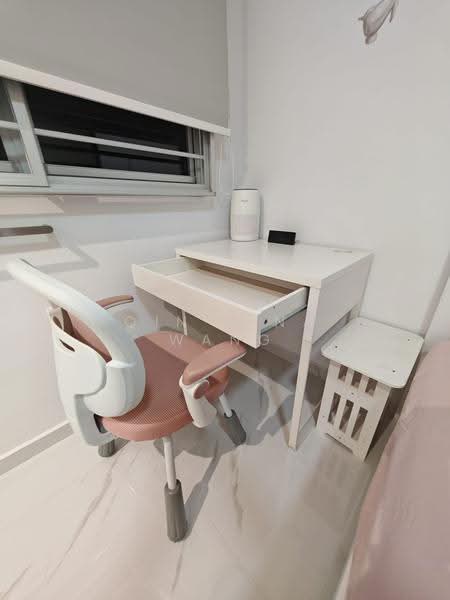 432A Bukit Batok West Avenue 8, 432A Bukit Batok West Avenue 8, Dairy Farm / Bukit Panjang / Choa Chu Kang, Room Rental, 118 sqft, HDB Flat For Rent, by Qin Tina Wang, 500278177 - Study - PropertyGuru.com.sg