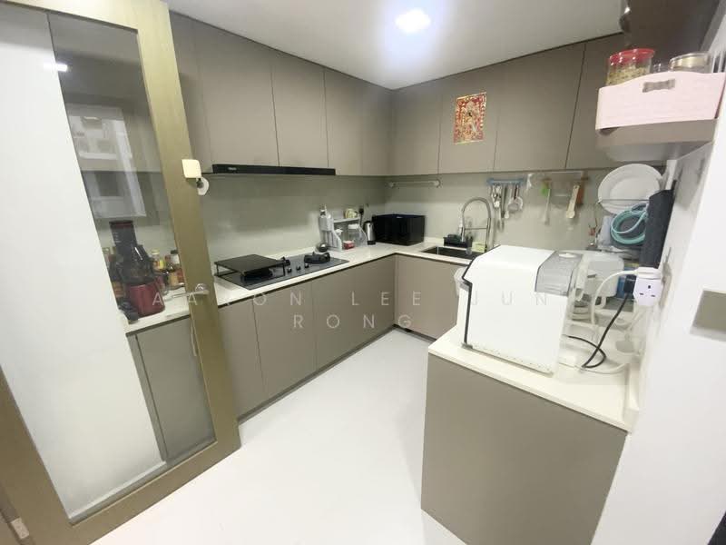 Bellewaters, 11 Anchorvale Crescent, Hougang / Punggol / Sengkang, 4 Bedrooms, 1,270 sqft, Condominium For Sale, by Aaron Lee Jun Rong, 500278180 - Kitchen - PropertyGuru.com.sg