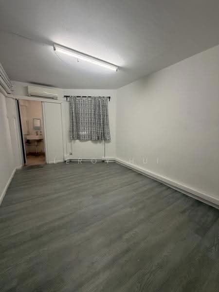 106 Hougang ave 1, Hougang / Punggol / Sengkang, 1,023 sqft, Shop / Shophouse For Rent, by Leroy Hui, 500278183 - room 5 - CommercialGuru.com.sg
