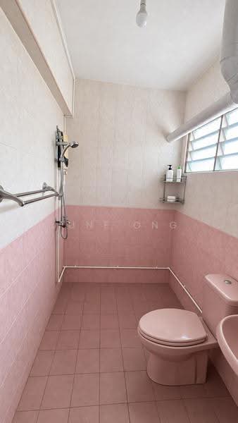47 Lengkok Bahru, 47 Lengkok Bahru, Alexandra / Commonwealth, 3 Bedrooms, 1,109 sqft, HDB Flat For Sale, by June Ong, 500278185 - Bathroom - PropertyGuru.com.sg