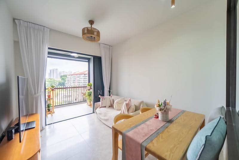 KI Residences At Brookvale, 2 Brookvale Drive, Clementi Park / Upper Bukit Timah, 2 Bedrooms, 700 sqft, Condominium For Sale, by Bunz Bao, 500278187 - Living Room - PropertyGuru.com.sg