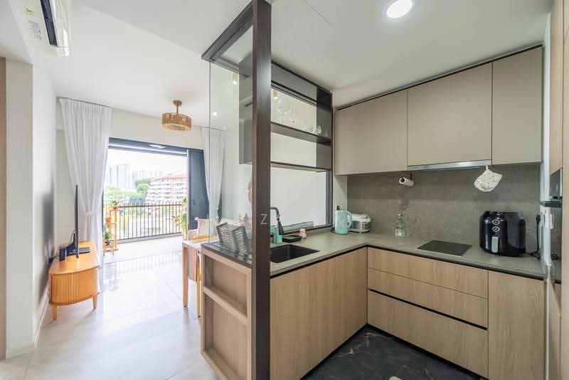 KI Residences At Brookvale, 2 Brookvale Drive, Clementi Park / Upper Bukit Timah, 2 Bedrooms, 700 sqft, Condominium For Sale, by Bunz Bao, 500278187 - Kitchen - PropertyGuru.com.sg