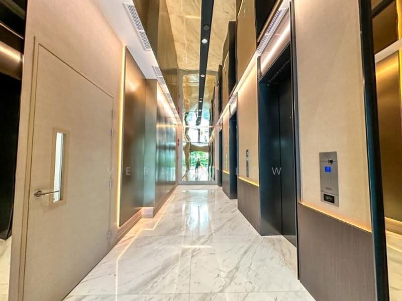 Midtown Bay, 122 Beach Road, Beach Road / Bugis / Rochor, 1 Bedroom, 409 sqft, Condominium For Sale, by Vernon Low, 500278211 - PropertyGuru.com.sg