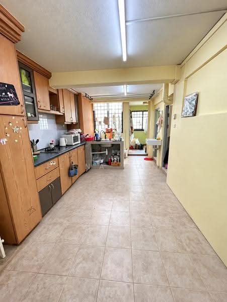 4 Lorong 7 Toa Payoh, 4 Lorong 7 Toa Payoh, Balestier / Toa Payoh, 2 Bedrooms, 732 sqft, HDB Flat For Sale, by Elena Pang, 500278231 - Kitchen - PropertyGuru.com.sg