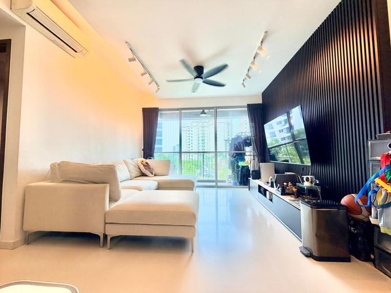 Q Bay Residences, 1 Tampines Street 86, Pasir Ris / Tampines, 2 Bedrooms, 797 sqft, Condominium For Sale, by Kane Seow, 500278233 - Living Room - PropertyGuru.com.sg