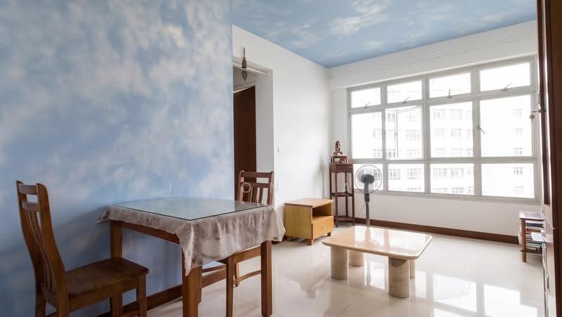 672B Edgefield Plains, 672B Edgefield Plains, Hougang / Punggol / Sengkang, 2 Bedrooms, 700 sqft, HDB Flat For Sale, by Jason Tan, 500278235 - Living Room - PropertyGuru.com.sg