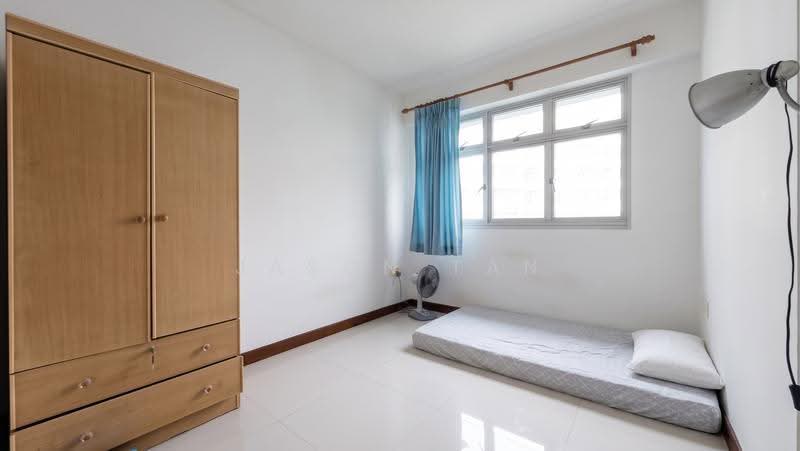 672B Edgefield Plains, 672B Edgefield Plains, Hougang / Punggol / Sengkang, 2 Bedrooms, 700 sqft, HDB Flat For Sale, by Jason Tan, 500278235 - Bedroom - PropertyGuru.com.sg