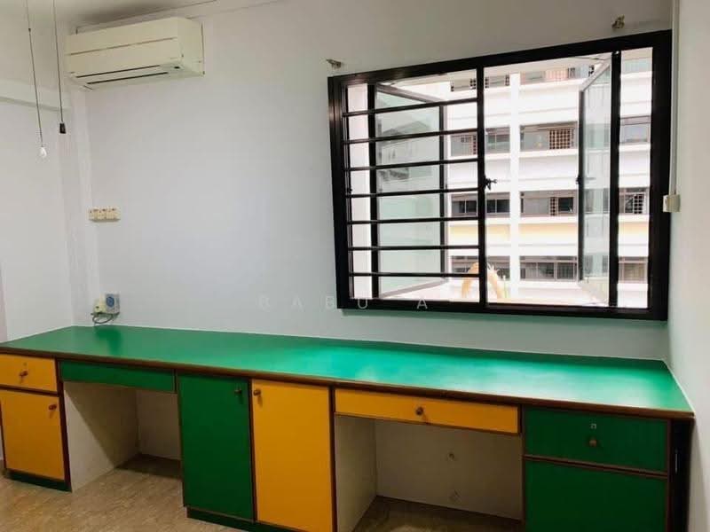 SUPER C.H.E.A.P - HDB 5 Room HDB for RENTAL @ WOODLANDS AVE 6, , 3 Bedrooms, 1,302 sqft, HDB Flat For Rent, by Babu A, 500278244 - Study - PropertyGuru.com.sg