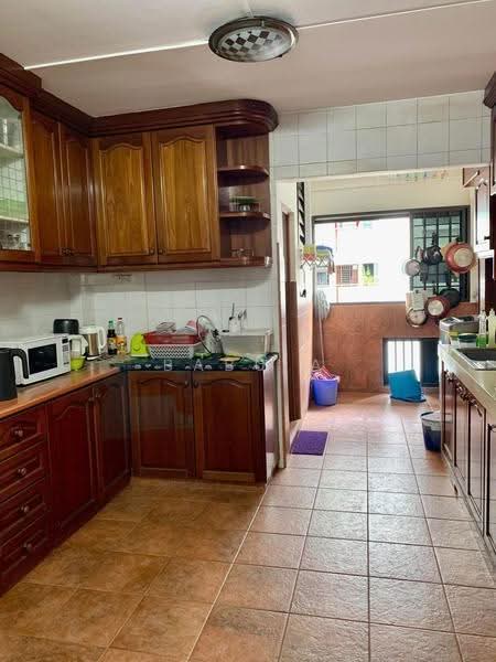 SUPER C.H.E.A.P - HDB 5 Room HDB for RENTAL @ WOODLANDS AVE 6, , 3 Bedrooms, 1,302 sqft, HDB Flat For Rent, by Babu A, 500278244 - Kitchen - PropertyGuru.com.sg