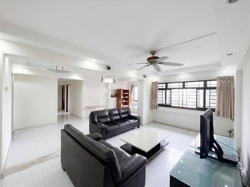 298 Bukit Batok Street 22, 298 Bukit Batok Street 22, Dairy Farm / Bukit Panjang / Choa Chu Kang, 3 Bedrooms, 1,281 sqft, HDB Flat For Sale, by Leonard Gao 高永飞, 500278249 - Living Room - PropertyGuru.com.sg