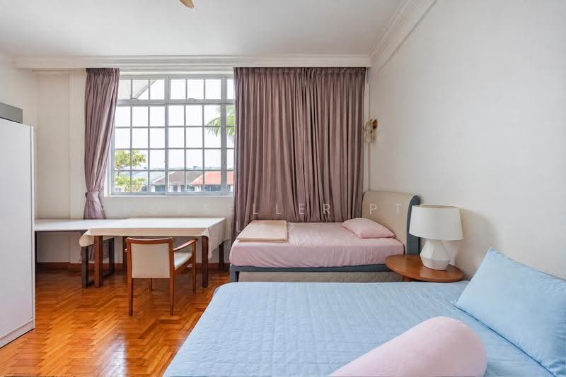 Jalan Kurnia, Jalan Kurnia, Hougang / Punggol / Sengkang, 3 Bedrooms, 2,128 sqft, Terraced House For Sale, by Reine Chan, 500278263 - Bedroom - PropertyGuru.com.sg