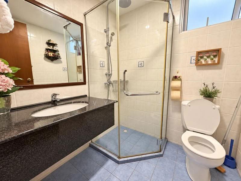 Rivervale Crest, 5 Rivervale Crescent, Hougang / Punggol / Sengkang, 3 Bedrooms, 1,206 sqft, Condominium For Sale, by Jovyn Gan, 500278264 - Bathroom - PropertyGuru.com.sg