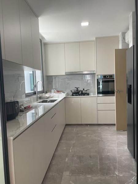 Waterfall Gardens, 8 Farrer Road, Tanglin / Holland / Bukit Timah, 3 Bedrooms, 1,830 sqft, Condominium For Sale, by Linda Zhang, 500278268 - Kitchen - PropertyGuru.com.sg