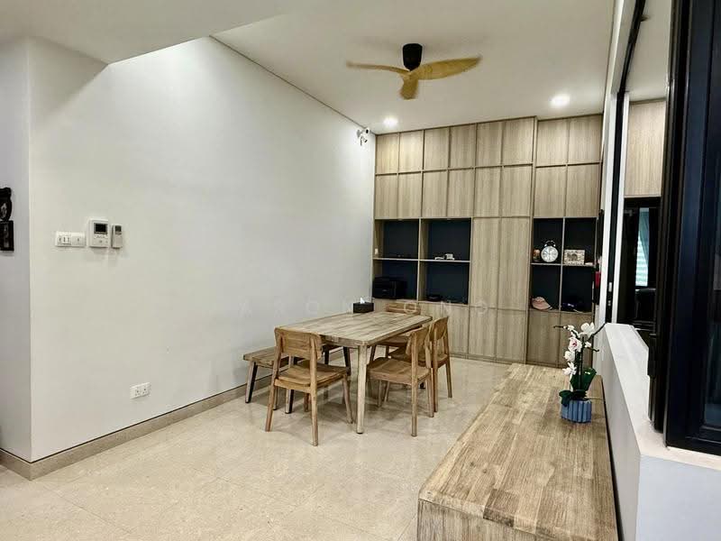 Cavendish Park, 20 Pine Grove, Clementi Park / Upper Bukit Timah, 3 Bedrooms, 1,292 sqft, Condominium For Sale, by Jason Ong, 500278272 - Dining Room - PropertyGuru.com.sg