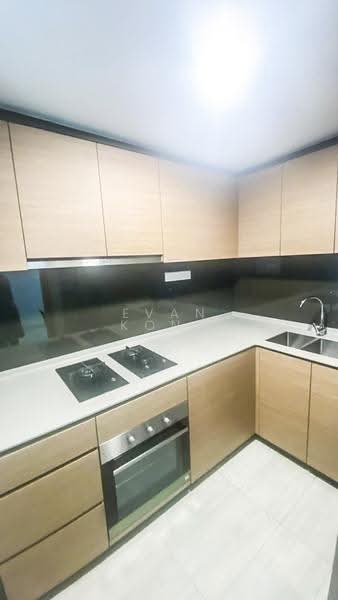Midwood, 8 Hillview Rise, Dairy Farm / Bukit Panjang / Choa Chu Kang, 3 Bedrooms, 893 sqft, Condominium For Sale, by Evan Kong, 500278275 - Kitchen - PropertyGuru.com.sg
