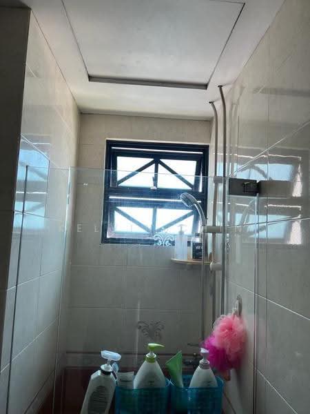 The Anchorage, 370D Alexandra Road, Alexandra / Commonwealth, Room Rental, 250 sqft, Condominium For Rent, by Kelvin Chin, 500278289 - Bathroom - PropertyGuru.com.sg