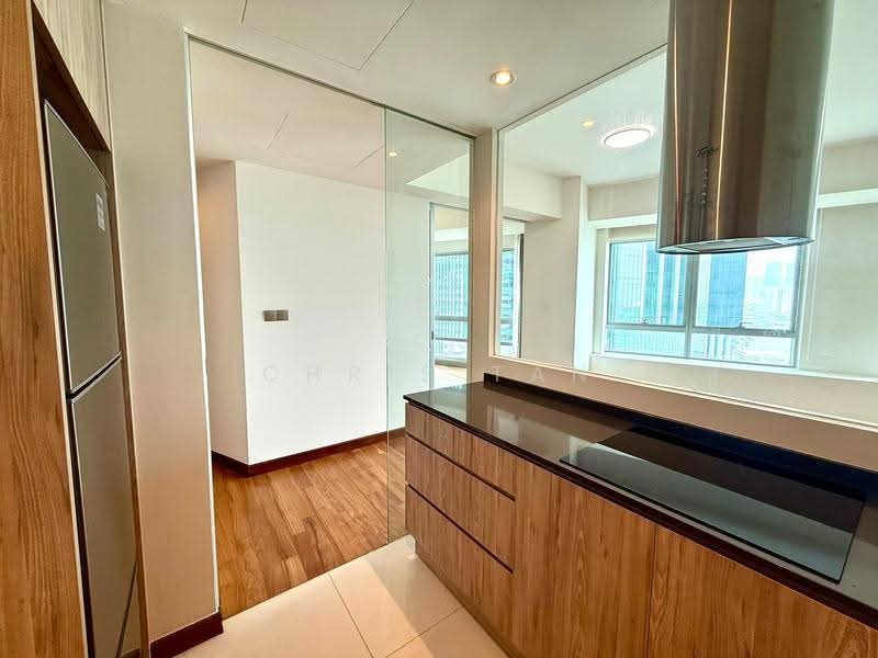 The Sail @ Marina Bay, 2 Marina Boulevard, Boat Quay / Raffles Place / Marina, 3 Bedrooms, 1,184 sqft, Condominium For Sale, by Chris Tan, 500278294 - Kitchen - PropertyGuru.com.sg