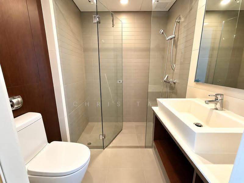 The Sail @ Marina Bay, 2 Marina Boulevard, Boat Quay / Raffles Place / Marina, 3 Bedrooms, 1,184 sqft, Condominium For Sale, by Chris Tan, 500278294 - Bathroom - PropertyGuru.com.sg