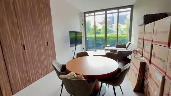 Petit Jervois, 33 Jervois Road, Tanglin / Holland / Bukit Timah, 2 Bedrooms, 818 sqft, Condominium For Rent, by Jessica Low, 500278297 - PropertyGuru.com.sg